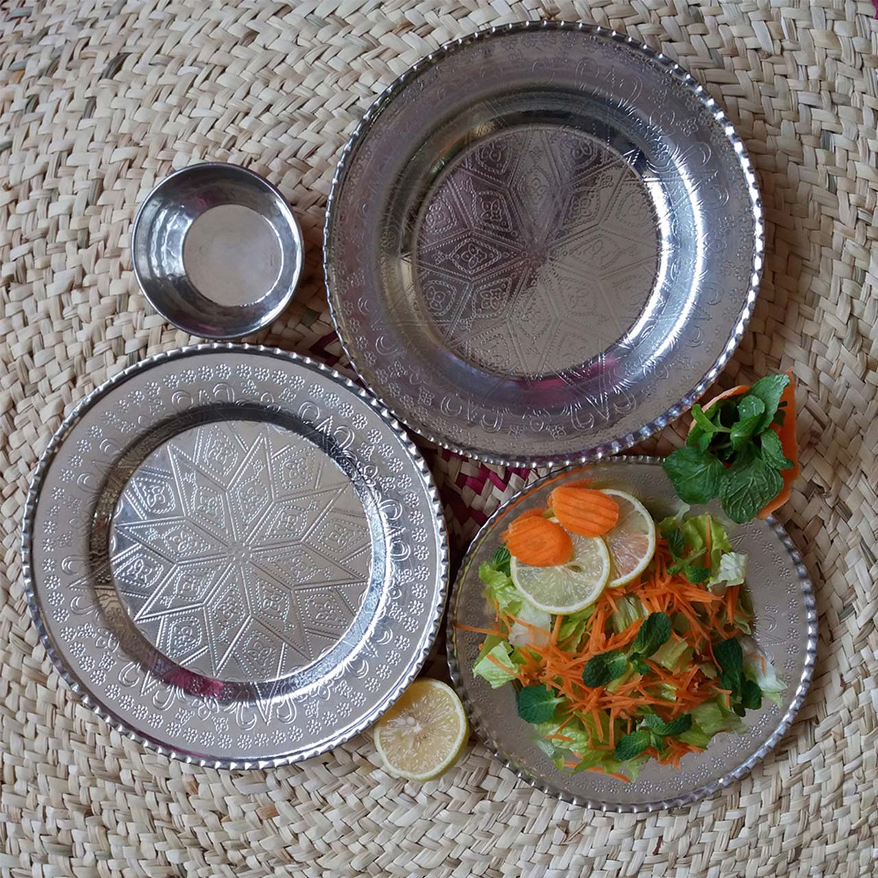 ظروف مسی پذیرای سفید