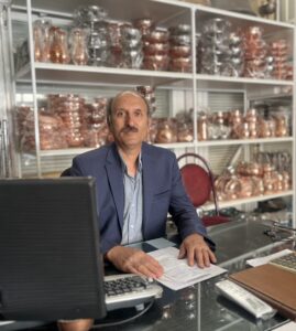 مدير المبيعات: سيد حسين غديري