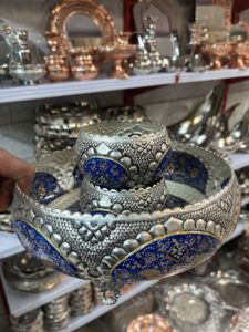 وعاء فاكهة نحاسي جميل محفور